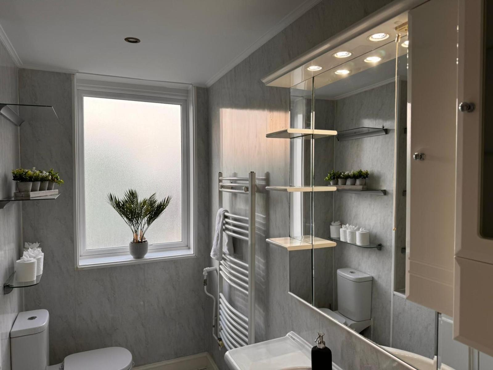Serene Ocean Side Apartment Btn Brighton Exterior foto